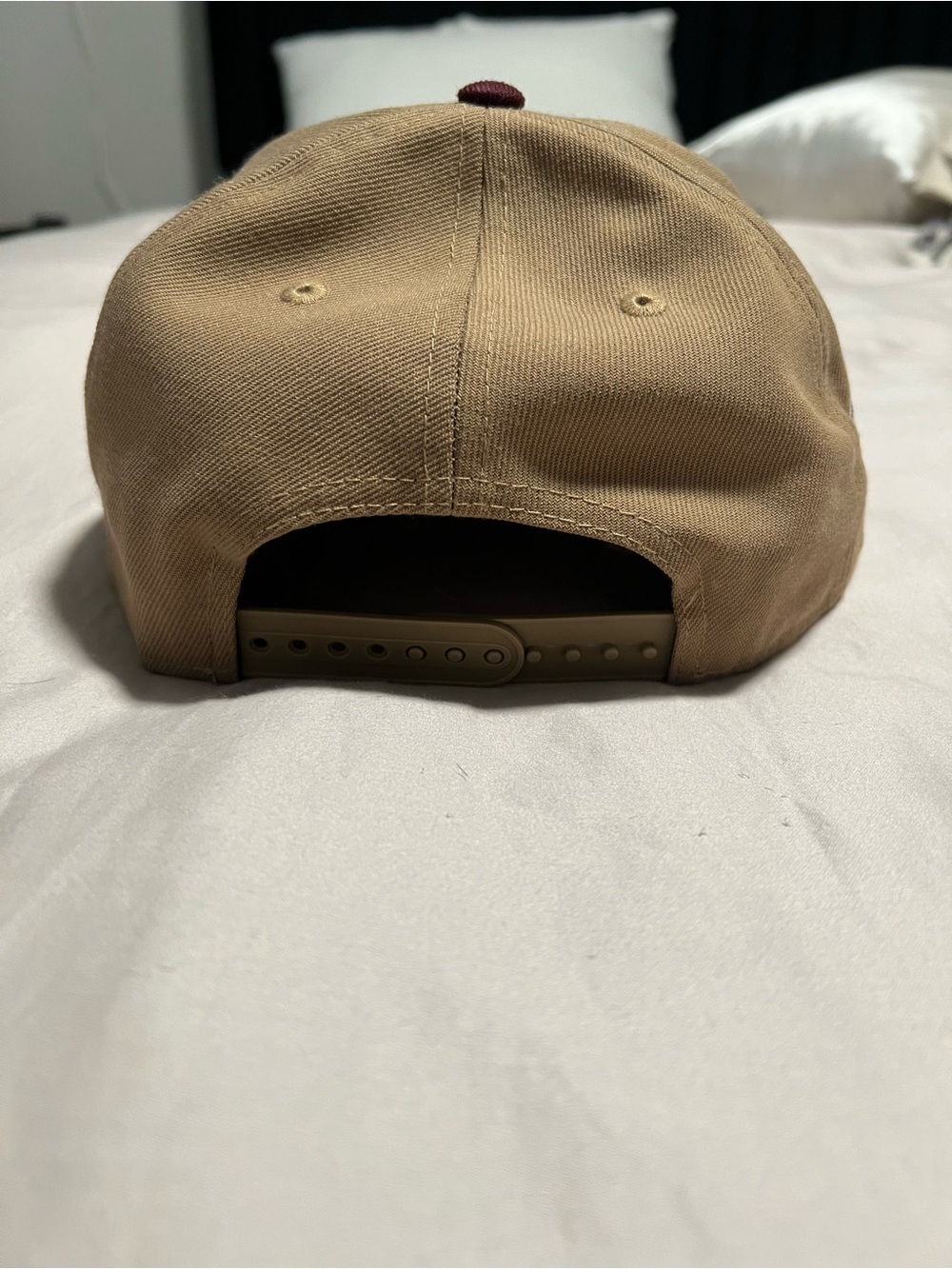 New Era San Diego Padres 1998 World Series Patch Cap Khaki Maroon - Picture 4 of 4